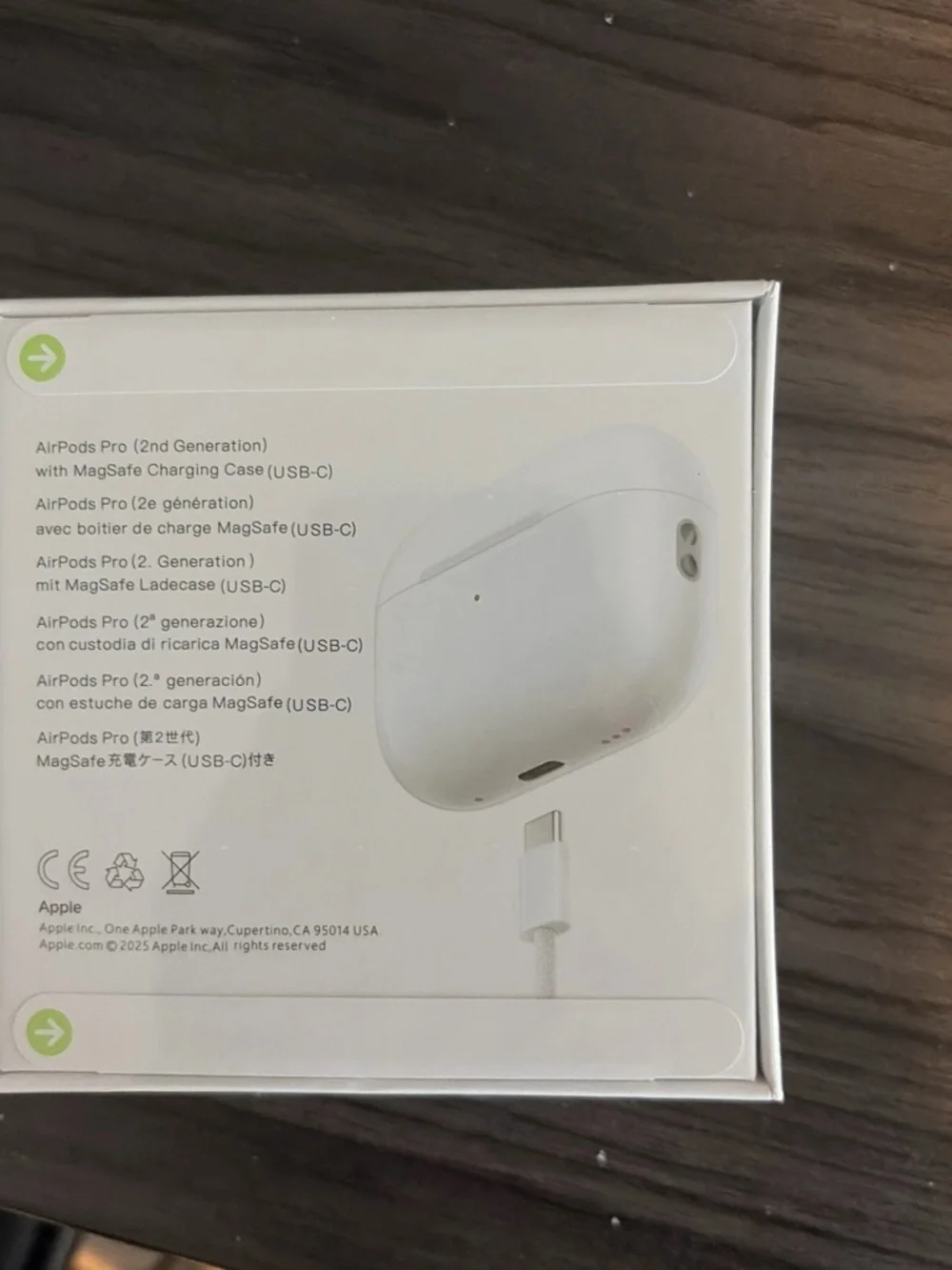 Apple AirPods Pro (2nd Generation) Charging Case - White
